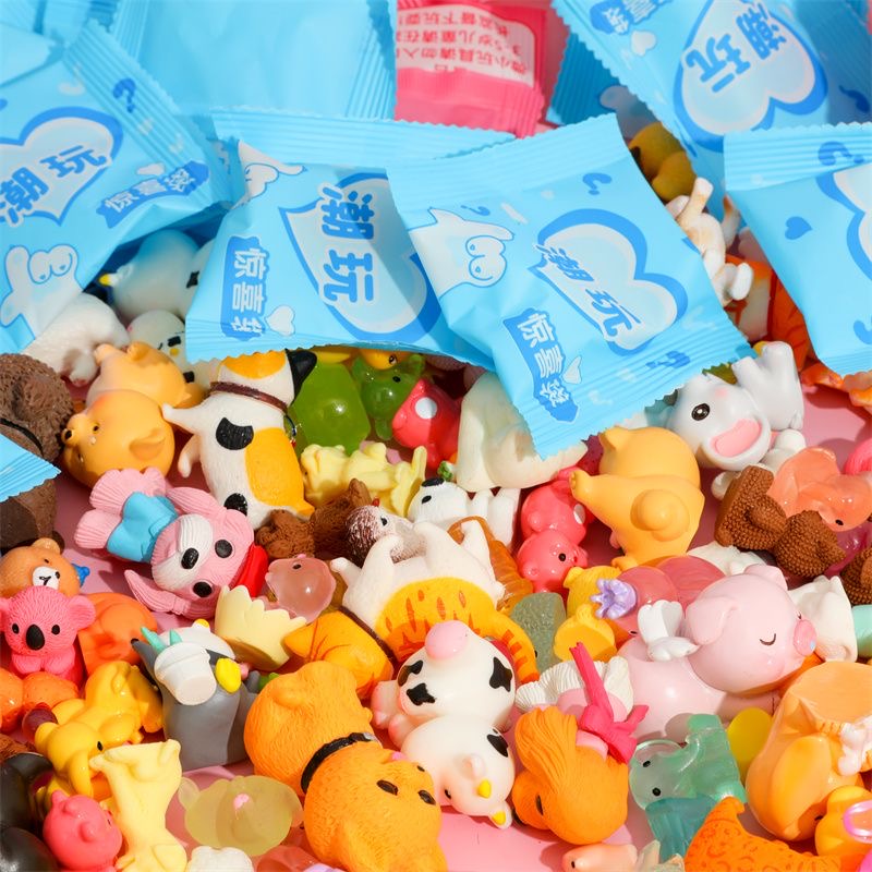 Resin Art Case - 40 Pieces/Set Random Cartoon Blind Box