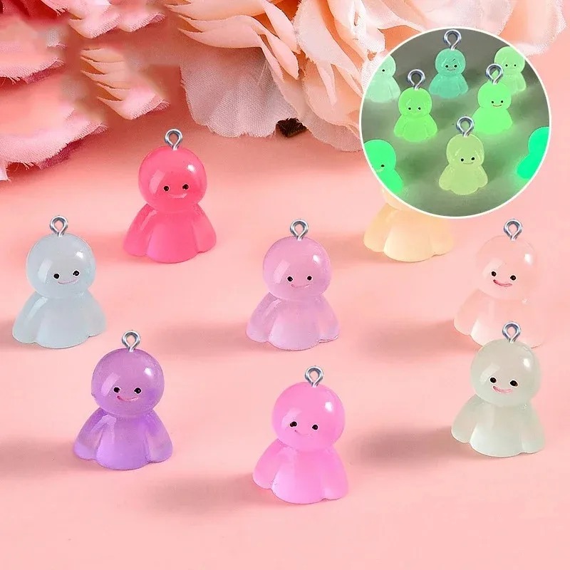 10Pcs Glow In Dark Cartoon Dol - Resin Art Handmade 评论和价格