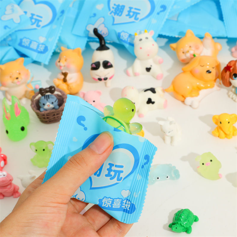 40 Pieces/Set Random Cartoon B - Resin Art Case 评论和价格